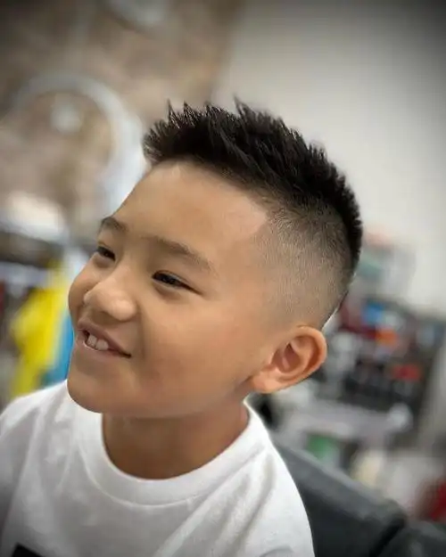 小男孩发型别乱剪,想帅看看这几款,精神时尚还有型