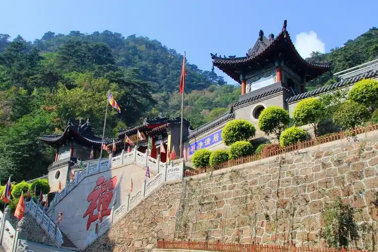 鞍山千山大佛寺