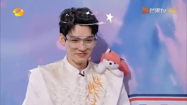 何炅|郭晓婷|王一博|综艺节目|你好,星期六_网易订阅