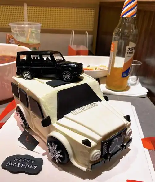 男朋友生日蛋糕送他个大g