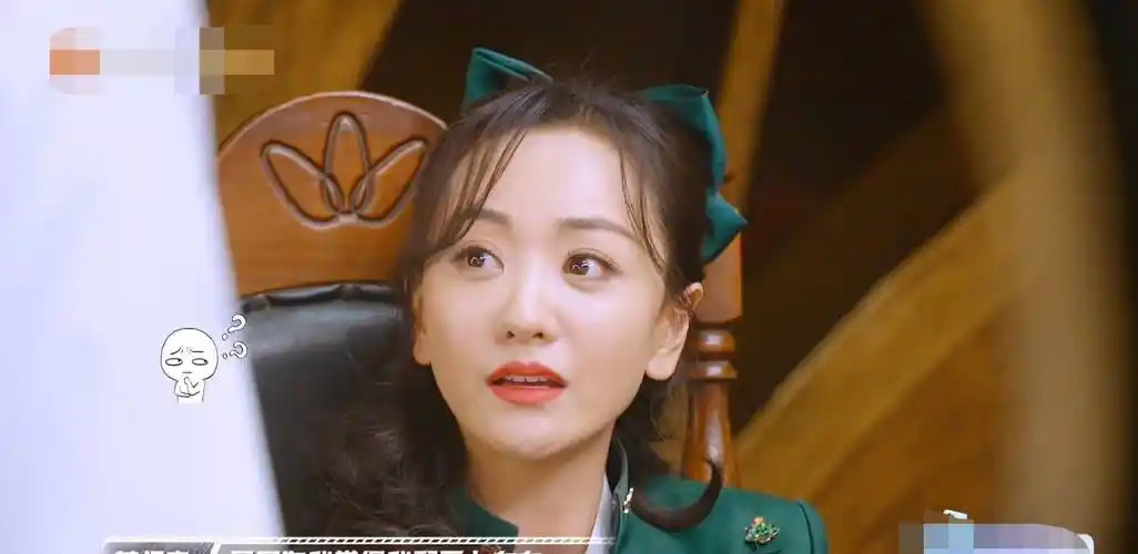 杨蓉为儿童性侵共情哽咽,自曝四岁曾遭大叔骚扰,现仍恐惧崩溃_杨蓉共