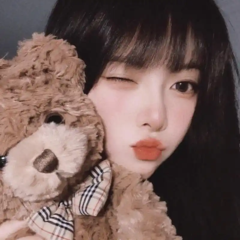 换个头像 #女生头像ins高级质感  #优质头像 #随拍 # - 抖音