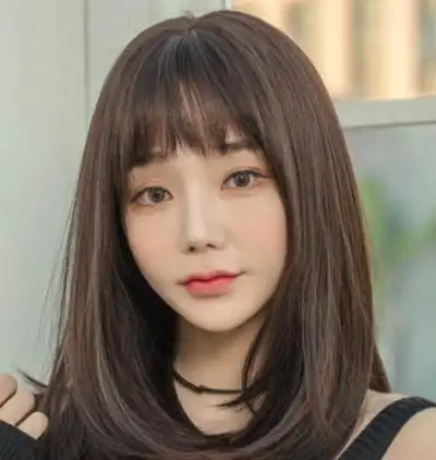 2022年中长发直发最新款,时尚减龄的长直发型推荐