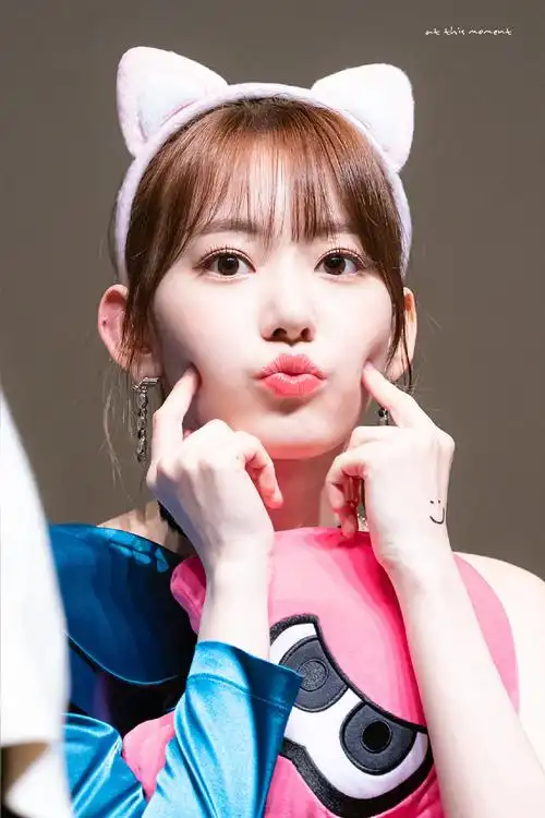 21 izone签售会宫脇咲良