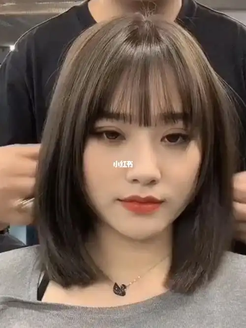 女生中短发发型 锁骨发推荐 显脸小发型 瘦脸短发 推荐圆脸女生来尝试