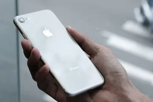 原创苹果最后的尊严都没了带你秒懂新iphonese的定价