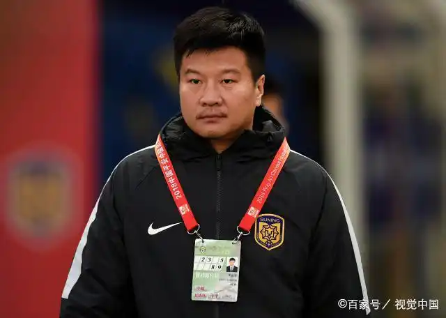 李金羽退役多年淡出视野,担任集团高管,事业成功家庭幸福