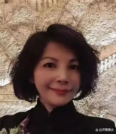 她是金星变性前的老婆,竟比热巴还美,10年婚姻竟然只为了免房租