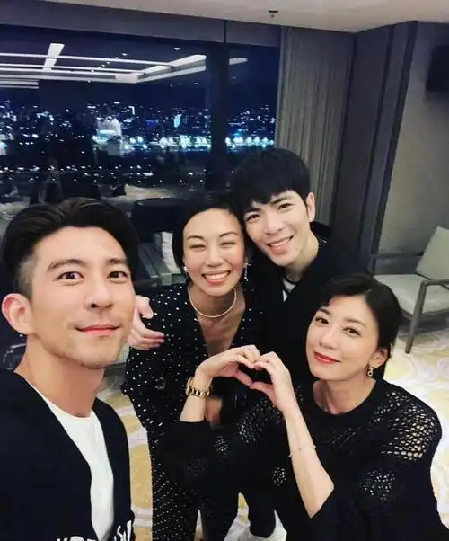 萧敬腾与陪伴16年的经纪人成婚,幸福婚姻即将开启!