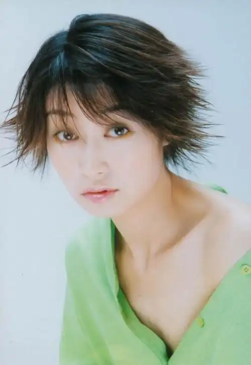 资料图片艺人梁静精彩写真30