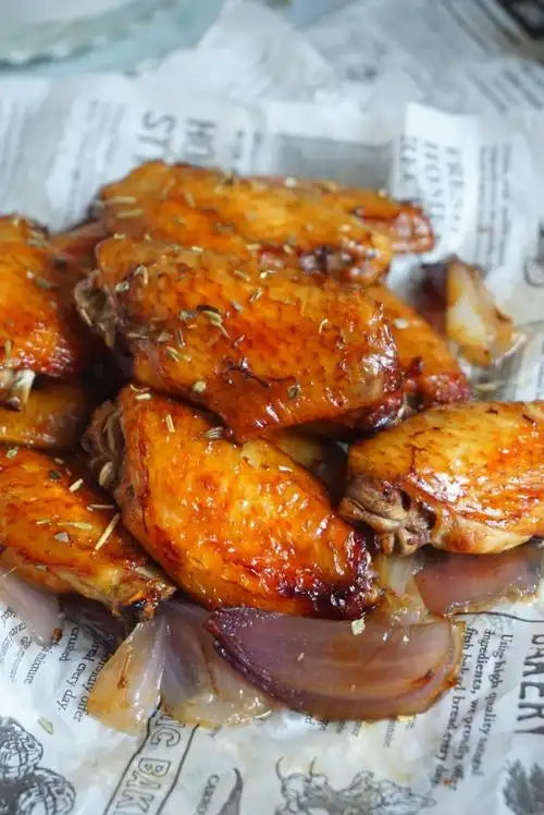 教你烧烤鸡翅的腌制方法,比kfc奥尔良还好吃,孩子每次吃8个,再也不吃