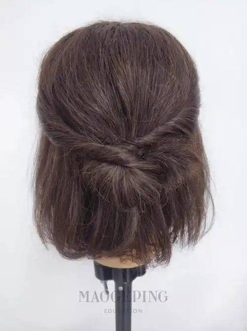 短发最简单的扎法(手把手教你三款简单漂亮半扎发)