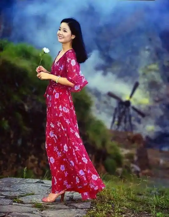 邓丽君曾有3个恋人为何孤单度过一生