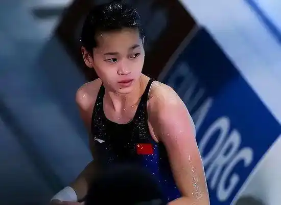 陈芋汐欲五连"杀"全红婵_跳水_世界杯_参赛