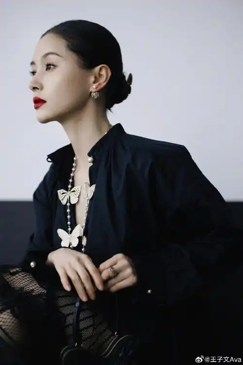 王子文超话#王子文0228生日快乐#  她是《我的助理不简单》中外冷内热