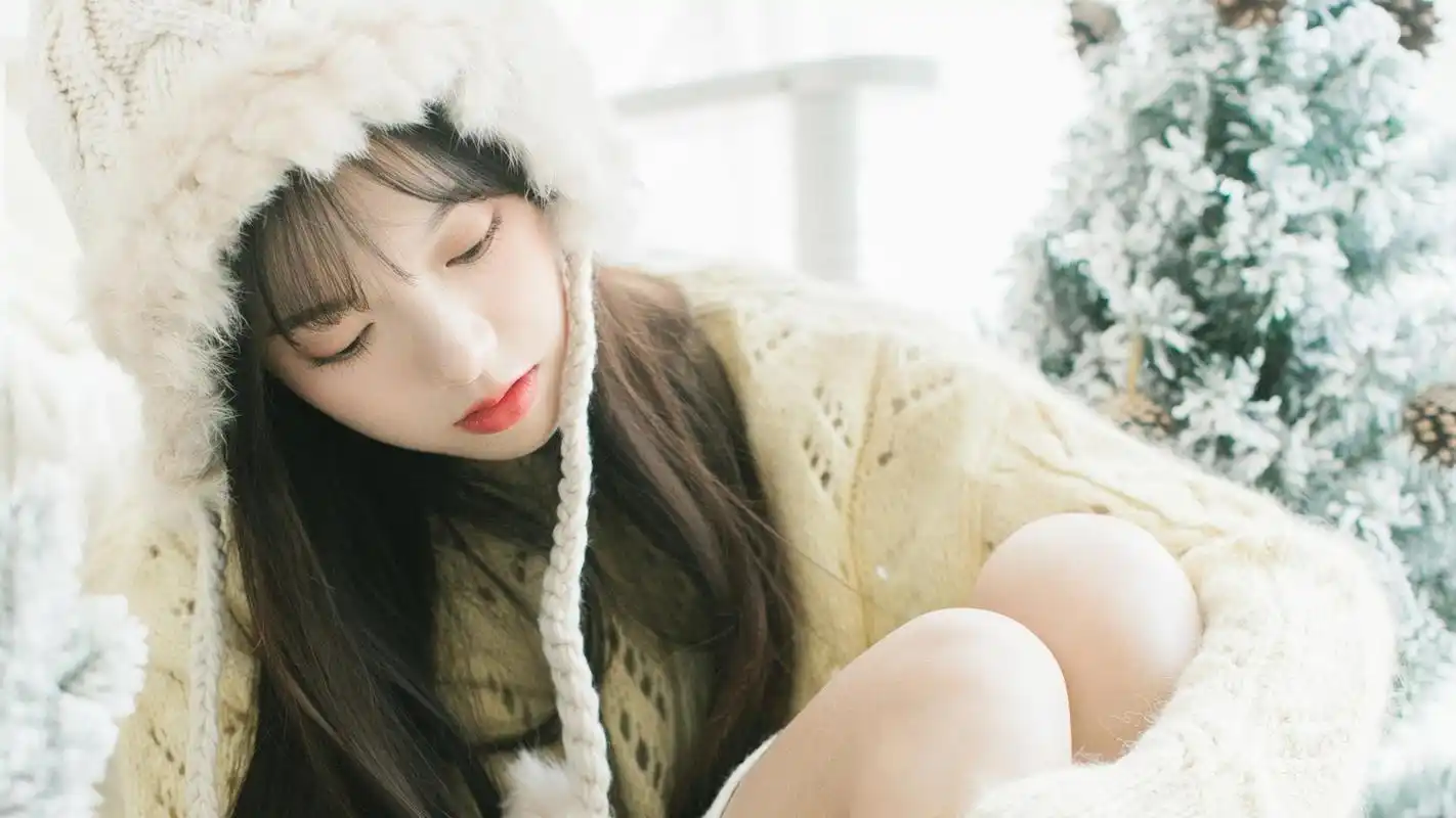 白嫩可爱小姐姐清新甜美桌面壁纸