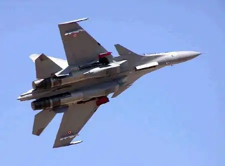 美国飞行员操控的f16战斗机不敌印度飞行员操控的苏30mki战斗机,美国