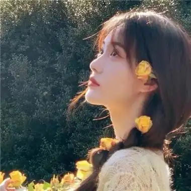 温柔惊艳又干净的长发女生头像最新 唯美耳朵带花的真人微信女头
