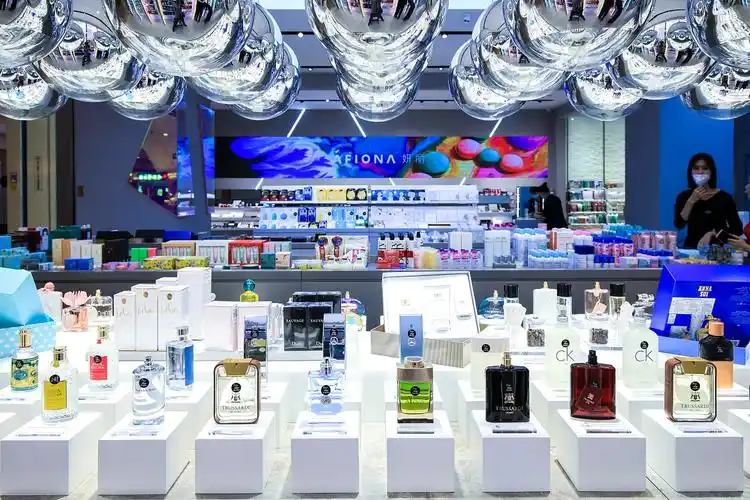 化妆品集合店-afiona妍丽》南宁万象城