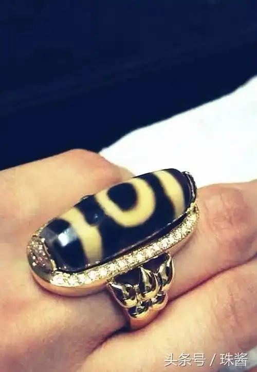 看完杨子的豪宅,终于知道他为啥能坐拥3300颗天珠了!