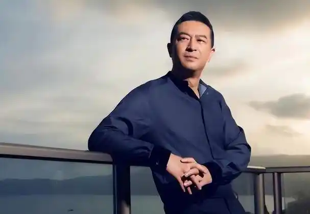 中国男明星大全名字(这8位男演员堪称"叔圈顶流")_科蓝科技