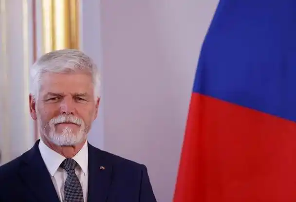 捷克总统扬言,应加大对俄罗斯人监视力度,像二战时美国对日本人