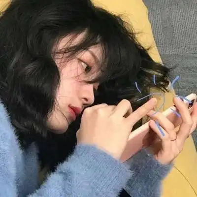 好看又很丧的女生头像伤感难过头像女