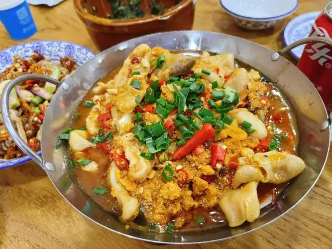 终于在广州吃到我最爱但没必要的鱼籽鱼泡 !