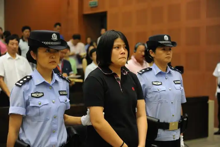 【转载】 "饿死女童案"在南京中院开审