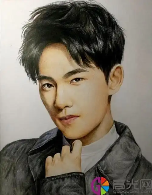 杨洋彩铅人物画教程杨洋素描彩铅画步骤图