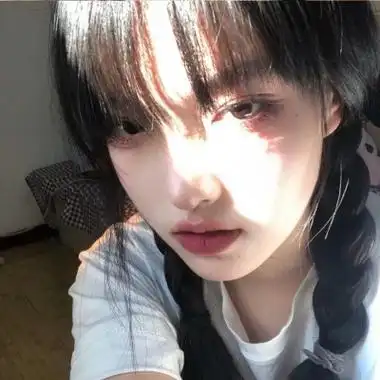 女生头像朦胧仙气十足