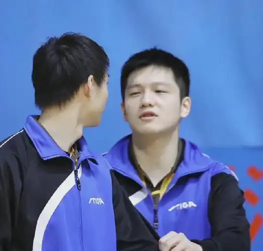 樊振东安排马龙许昕回答问题