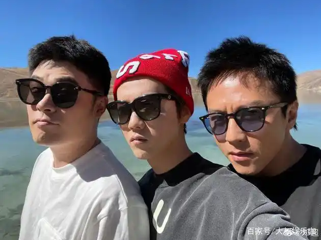 轮流c位!邓超陈赫鹿晗新头像撞脸旧版50元人民币