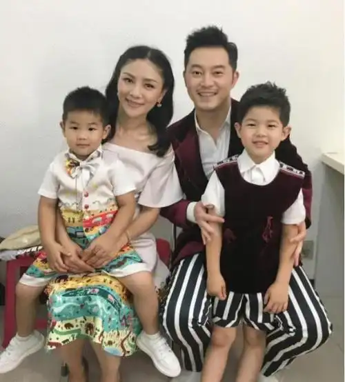 沙溢一家频上综艺节目,却不被观众讨厌,网友:心疼沙溢再走一波