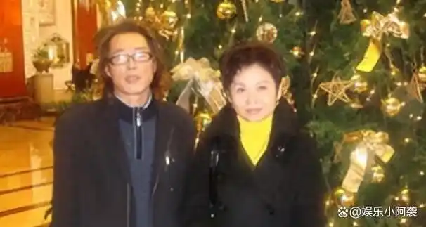 "一百万一夜"?歌唱家董文华为何退圈,赖昌星揭露两人真实关系