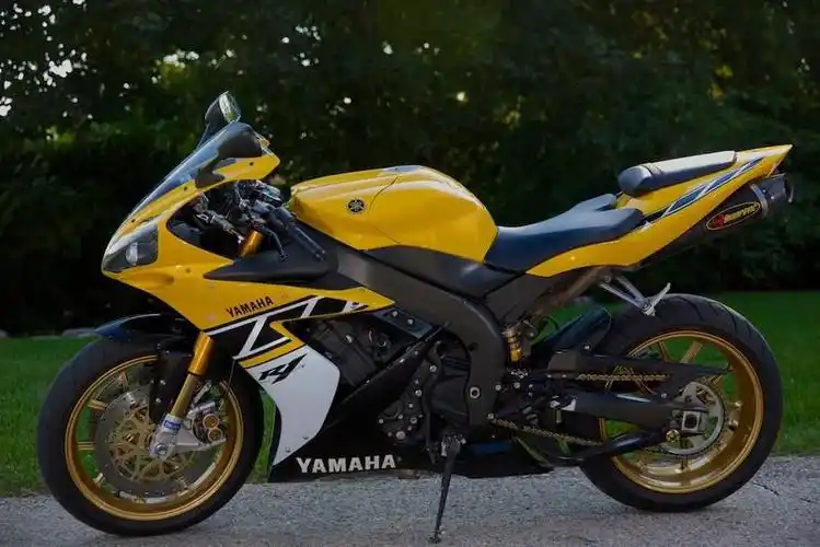 2006 yamaha yzf r1 le on 2040-motos
