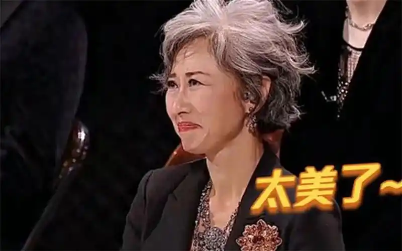 叶倩文年轻时颜值有多高?大屏幕展现年轻照片,台下嘉宾都看愣了