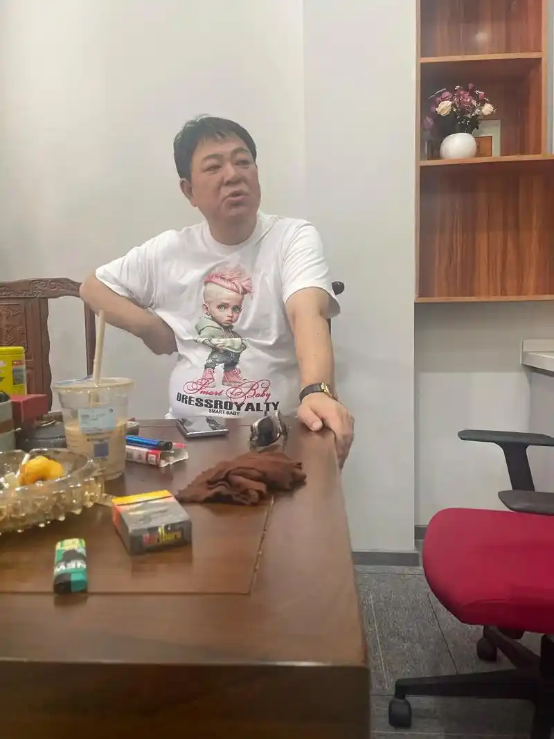 特种兵去了北京 见了高亚麟老师～ 吃货一枚和蔼可亲～ - 抖音