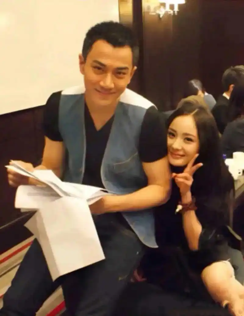 杨幂也想小糯米了,她唯一的条件就是刘凯威如果能把小糯米带着回内地