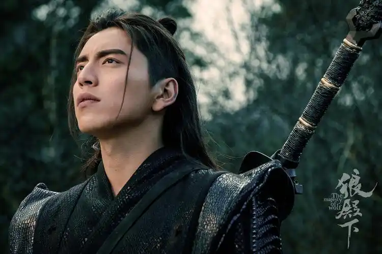 《狼殿下》首曝剧照 王大陆李沁裂心战爱