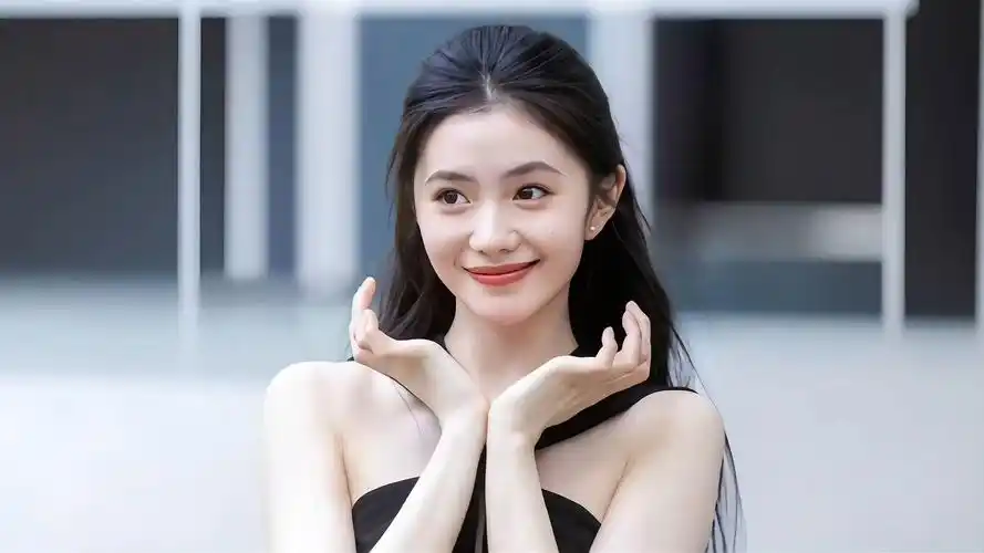 新一代00后谋女郎刘浩存颜值变化,长相甜美,演技好,跳舞棒 #刘浩存