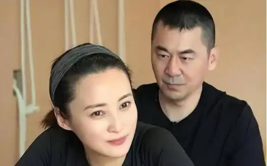 吴越陈建斌同居5年,为何男方转身迎娶蒋勤勤,女方至今不婚.