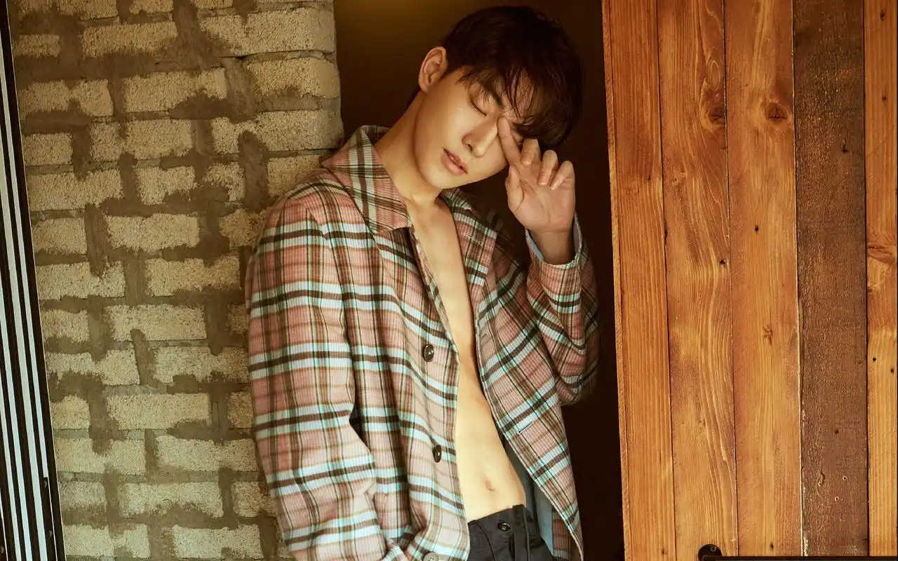 韩国帅哥南柱赫时尚帅气写真电脑壁纸高清大图预览1920x1200_日韩明星