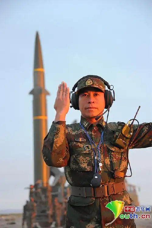 全面加强实战化军事训练,全面提高打赢能力,火箭军某导弹旅枕戈待旦毫