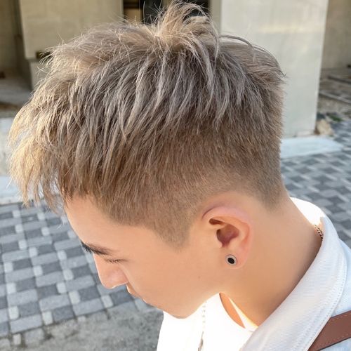 星震名品店的小店染发剂膏男生士专用颜2021显白流行奶茶亚麻灰棕色