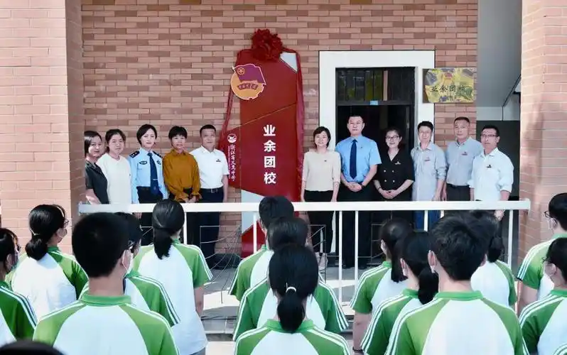 义乌市教育团工委副书记(主持工作)刘静雅说:"通过共青团改革,团员的