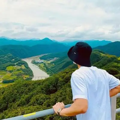 男生霸气真人头像不露脸背影高清慵懒偏冷淡风的氛围感男头