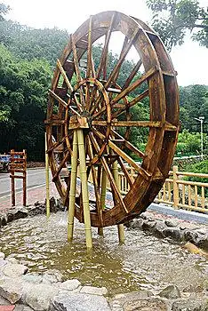 转动水车图片_转动水车图片大全_转动水车图片素材