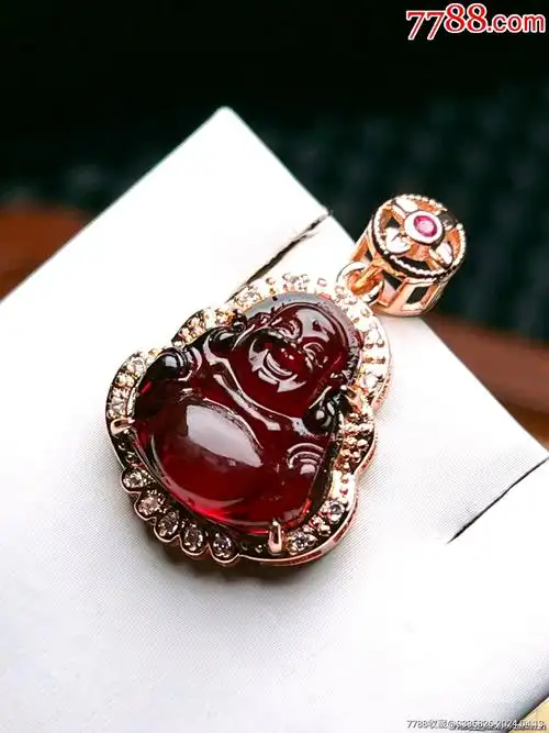 天然琥珀血珀吊坠一枚一图一物实拍保真支持检测裸石规格1514mm物品