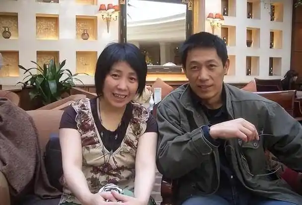 石凉与丛珊离婚娶圈外人是我这辈子最正确的决定